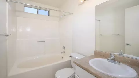 21622 Marguerite Pkwy #208, Mission Viejo, CA 92692