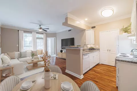 10802 Legacy Park Dr #07107, Houston, TX 77064