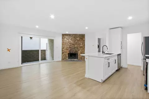12707 Mitchell Ave #105, Los Angeles, CA 90066