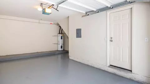 19200 Nordhoff St #804, Los Angeles, CA 91324