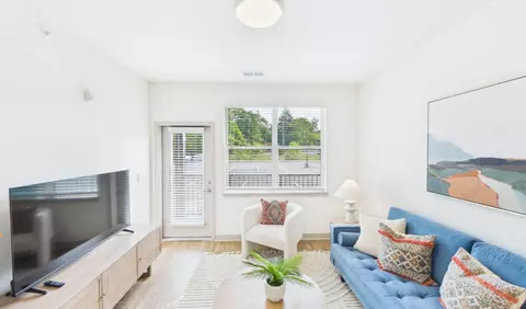 2110 E Southport Rd #309, Indianapolis, IN 46227