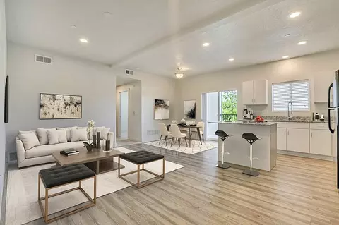 305 N 1300 W #E108, Centerville, UT 84014