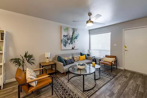 6240 N 63rd Ave #139, Glendale, AZ 85301