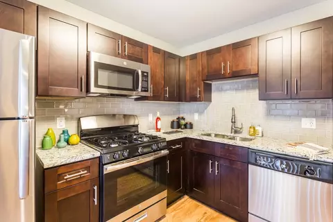 1690 Covington Ct #1441, Saint Charles, IL 60174