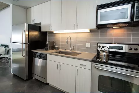 800 J St #0241, Sacramento, CA 95814