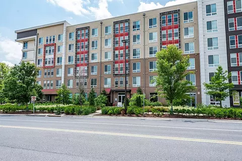 9400 Grand Blvd #3436, Largo, MD 20774