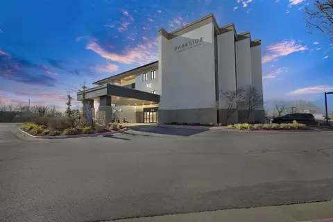 1120 S Walton Blvd #317, Bentonville, AR 72712