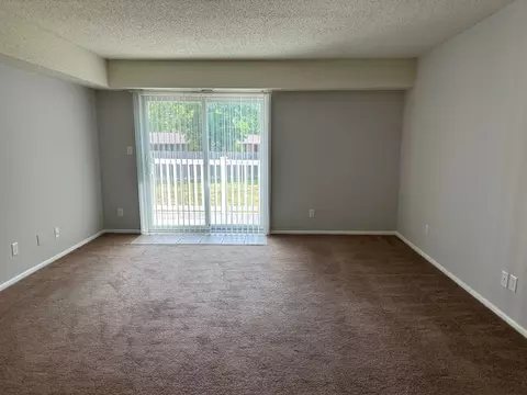 5810 Meadows Dr #6034C, Fort Wayne, IN 46804
