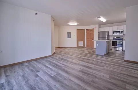 2750 S 38th St #219, Grand Forks, ND 58201