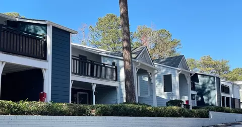 8601 Roberts Dr #11-02, Sandy Springs, GA 30350