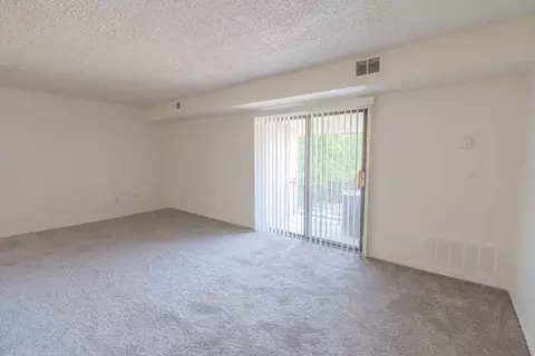 500 Persimmon Tree Ln #2, Dover, DE 19901 photo 7