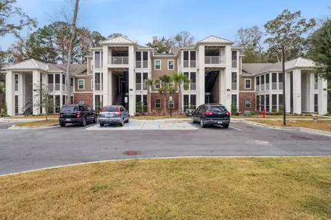 100 Broad River Village Dr #37499, Beaufort, SC 29906