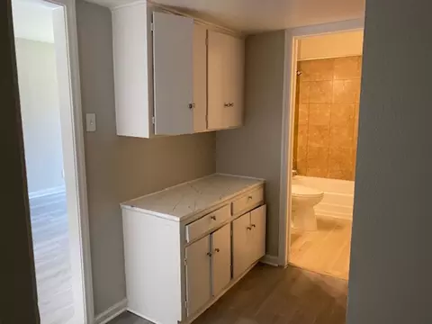 1809 Cox St #1809-105, Carrollton, TX 75006