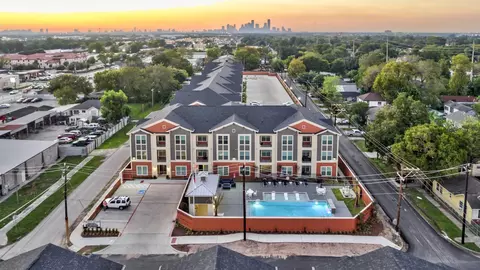 7250 Avenue C #3103, Houston, TX 77011