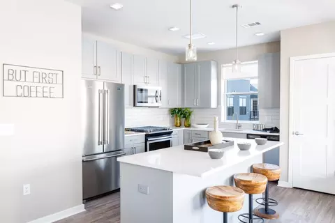 1631 Paterson Plank Rd #WTN-412, Secaucus, NJ 07094