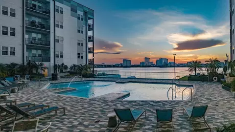 959 Prudential Dr #2005, Jacksonville, FL 32207