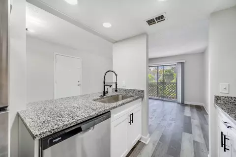 4131 E Busch Blvd #01 - 4133-22, Tampa, FL 33617