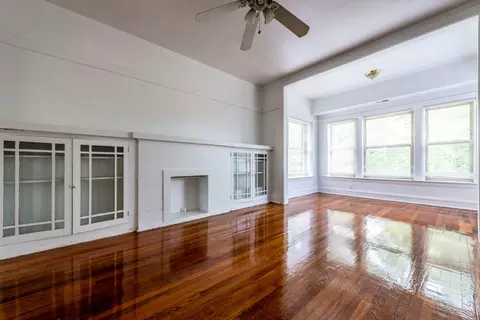 7151 S Indiana Ave #202-1, Chicago, IL 60619