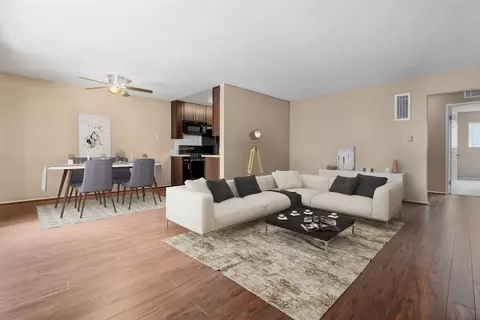 700 Wendy Dr #9, Casa Conejo, CA 91320