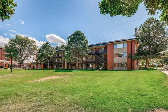  3725 3725 E Buchtel Blvd #4-205, Denver, CO 80210 photo 12