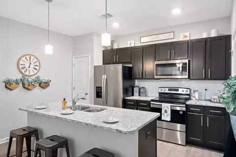 1985 Needmore Rd #2108, Clarksville, TN 37042