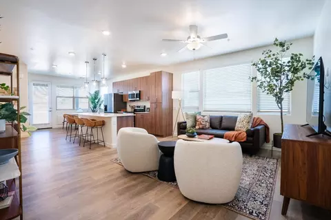 9625 W Olive Ave #1-1104, Peoria, AZ 85345