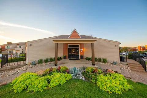 409 W Round Grove Rd #416, Lewisville, TX 75067