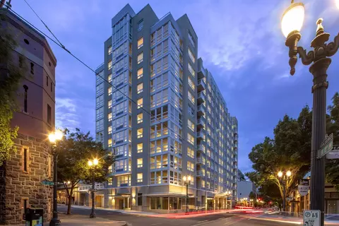 255 NW 10th Ave #0608, Portland, OR 97209