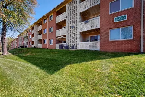 6021 67th Ave #6015-2, East Riverdale, MD 20737
