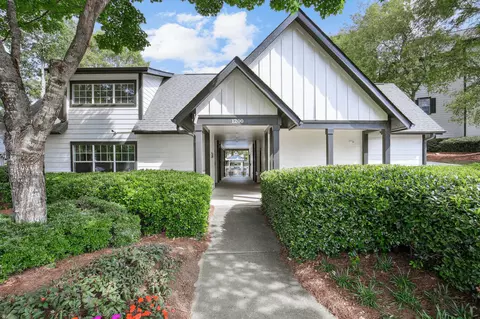100 Legacy Oaks Cir #0921, Roswell, GA 30077