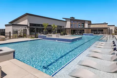 8900 Maurer Ct #4402, Lenexa, KS 66219