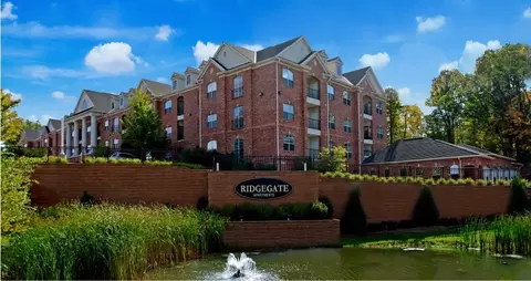 1919 Ymca Ln #317, Minnetonka, MN 55305