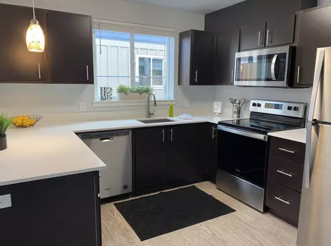 2165 Queen Ave SE #303, Albany, OR 97322