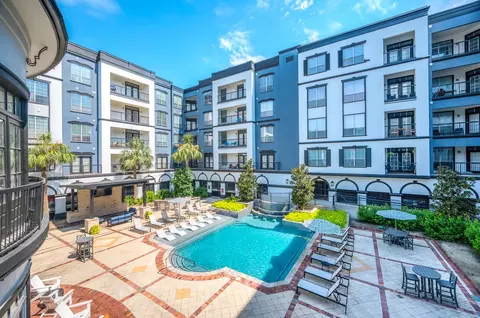 3210 Louisiana St #00-3111, Houston, TX 77006