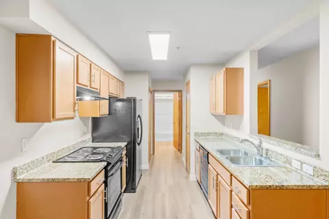 2610 W Westwood Ln #01-204, Spokane, WA 99224