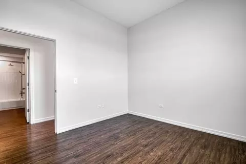 2500 N Clybourn Ave #404, Chicago, IL 60614