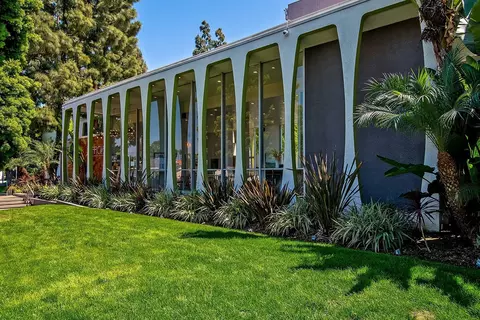 9140 Brookshire Ave #242, Downey, CA 90240