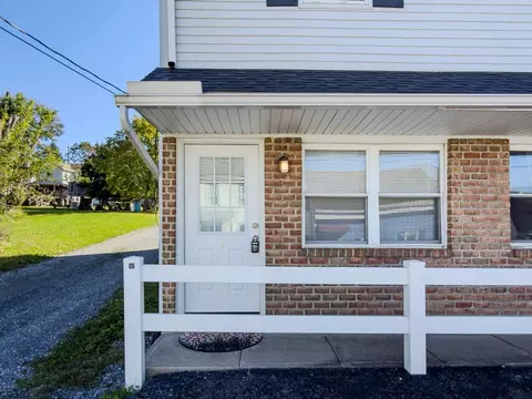 31 Union St #1, Halifax, PA 17032