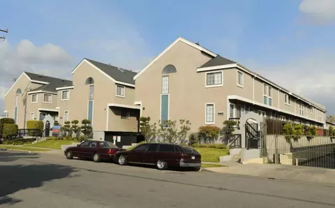 14600 Larch Ave #14602-D, Lawndale, CA 90260