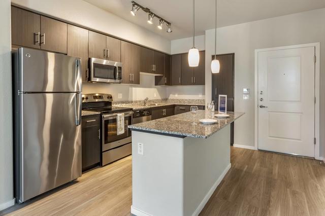 111 N Dupont Cir #453, Phoenix, AZ 85034