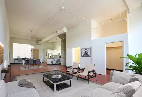 2633 Telegraph Ave #410, Oakland, CA 94612
