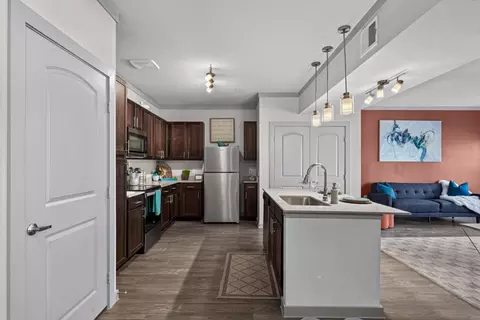 17811 Kyle Seale Pkwy #2111, San Antonio, TX 78255