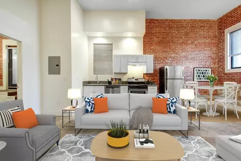 701 S Gramercy Dr #404, Los Angeles, CA 90005