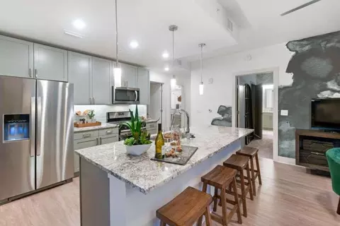 195 13th St NE #714, Atlanta, GA 30309