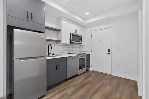 2210 Eastlake Ave E #801, Seattle, WA 98102