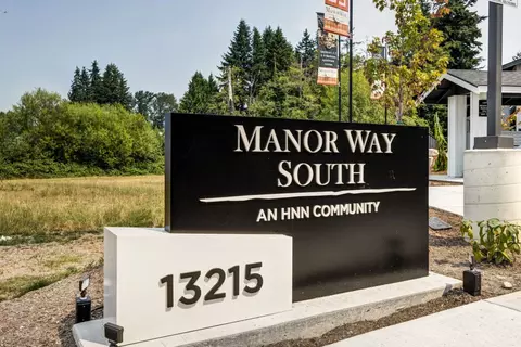 13215 Hwy 99 S #A402S, Everett, WA 98204