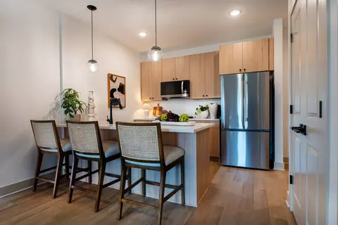 3350 N Holmes St #1321, Kansas City, MO 64116