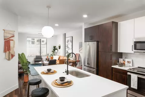 701 W Rio Salado Pkwy #3028, Tempe, AZ 85281