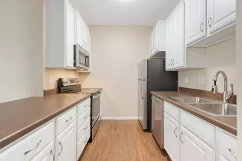 5402 Ramsey St #4, Duluth, MN 55807