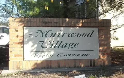 74 Muirwood Village Dr #16-035, Delaware, OH 43015